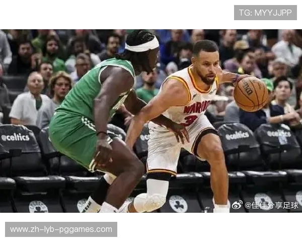 足球比赛中的抢断技巧与防守能力提升